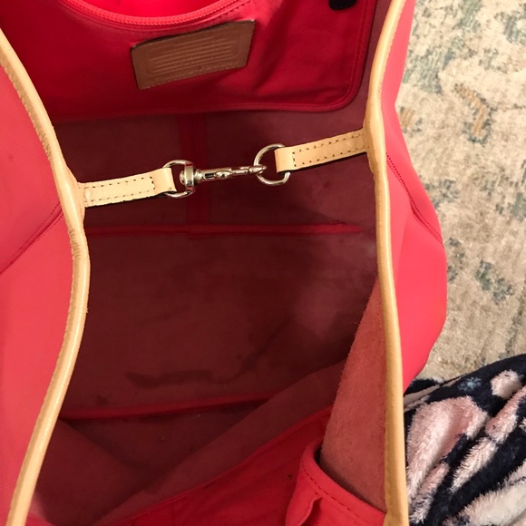 Coach - Picture 7 of 8